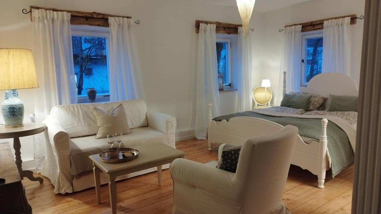 Seenswert - Vegane Pension Und Ferienwohnungen Am Ammersee Pahl Bagian luar foto