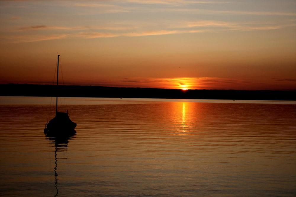Seenswert - Vegane Pension Und Ferienwohnungen Am Ammersee Pahl Bagian luar foto